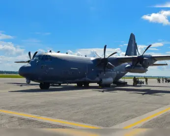 Avião HC-130J Combat King II Maduro