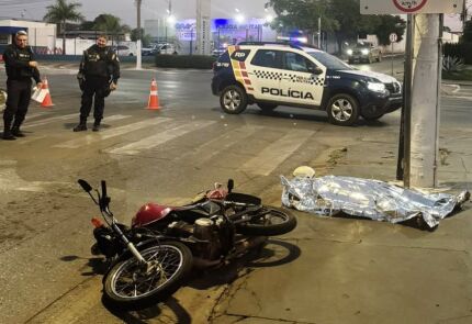 Adolescente morre após avançar sinal vermelho e ser atingido por Jeep em Várzea Grande
