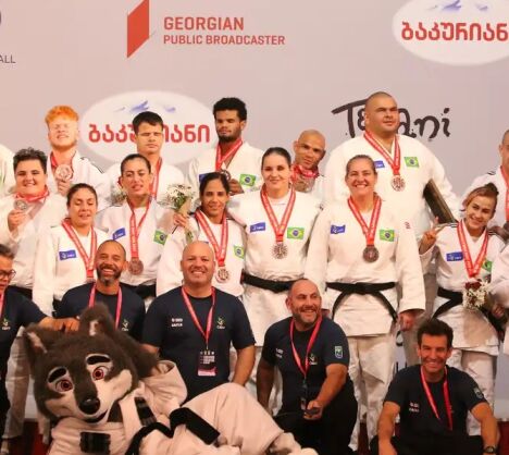 Brasil conquista bronze nos mundiais paralímpicos de judô e triatlo
