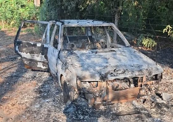 Jovem encontrado morto e com carro incendiado em cáceres