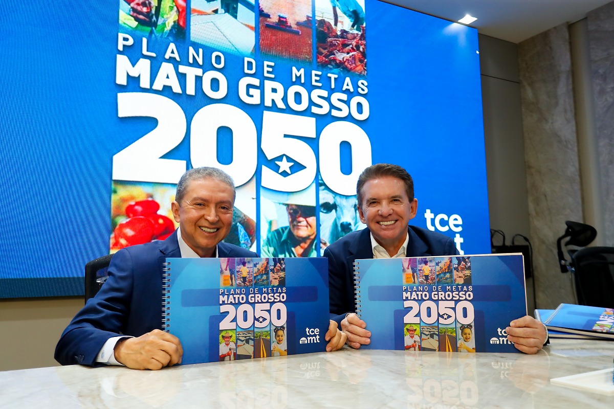 TCE-MT entrega plano de desenvolvimento para 2050 a candidatos em Cuiabá