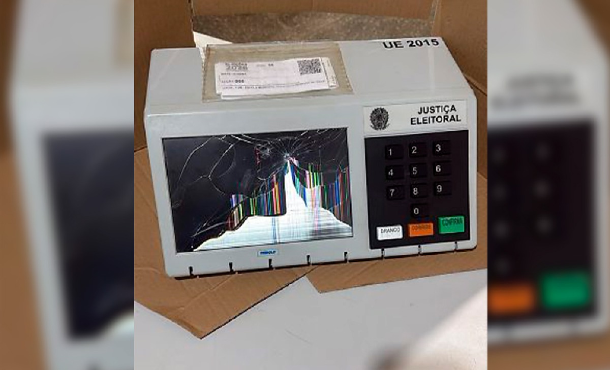 Mulher é presa por danificar urna eletrônica em Cuiabá