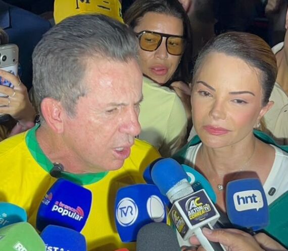 MAURO MENDES E VIRGINIA MENDES