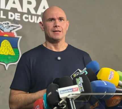 O prefeito de Cuiabá, Abilio Brunini (PL). 