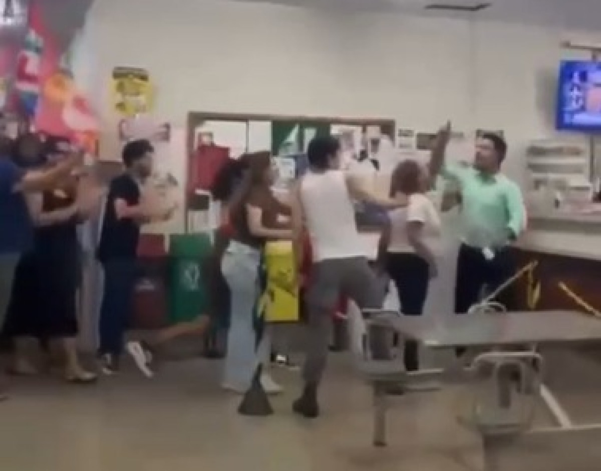 Discussão entre manifestantes termina em empurrão em Rondonópolis, MT
