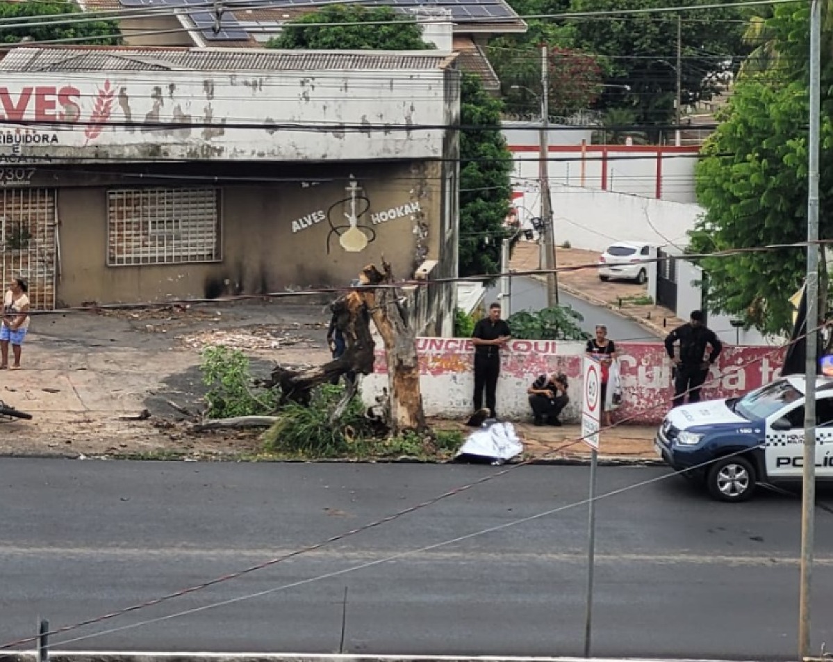 Motociclista morre em acidente na Avenida Miguel Sutil, em Cuiabá