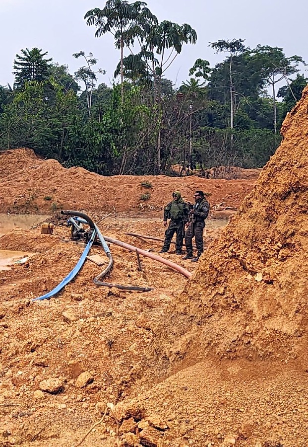 Garimpo ilegal em área embargada gera multa em Colniza, MT