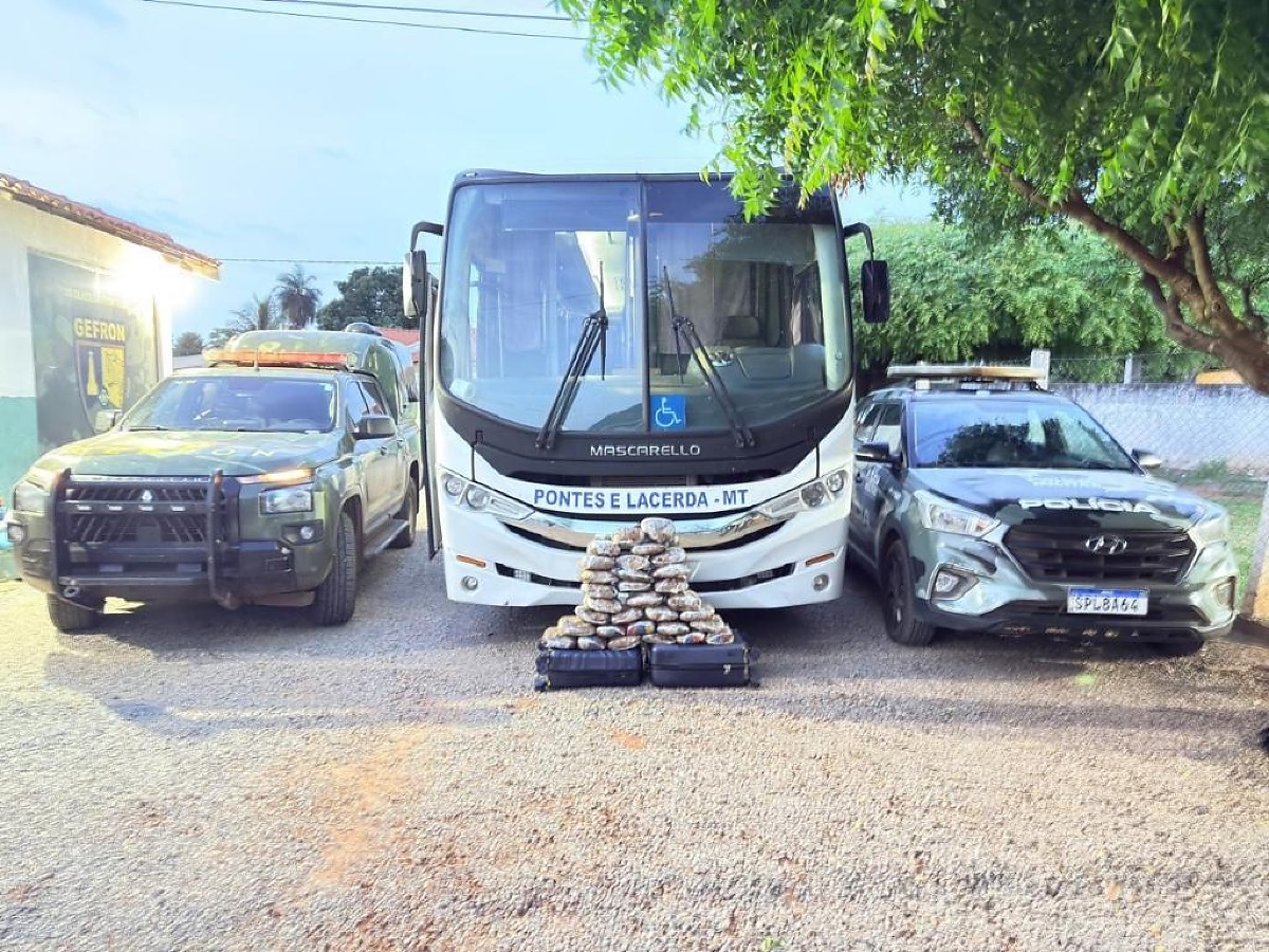 Polícia apreende maconha em ônibus da prefeitura em Cáceres, MT