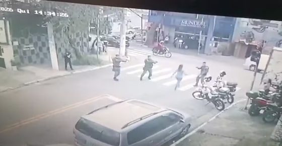 Mulher em surto morre após ser baleada pela PM