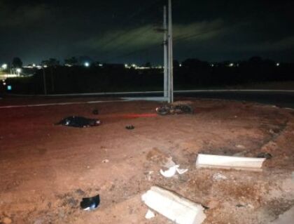 Dois morrem em acidente com moto em rotatória da MT-208 