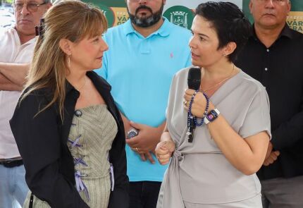 FLAVIA MORETTI E MARIA FERNANDA.jpg