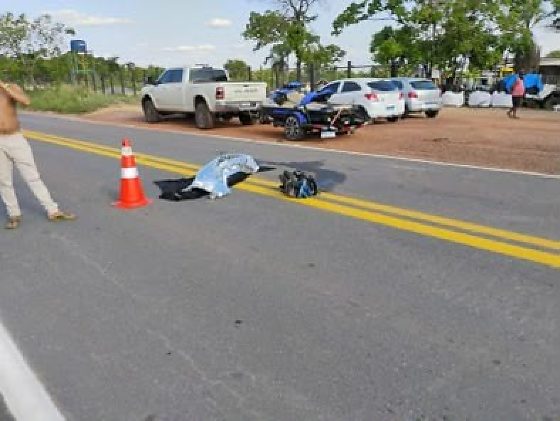 Homem morre após pular da moto e ser atingido por caminhonete na MT 351