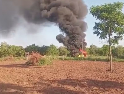 ônibus escolar de chapada pega fogo em comunidade rural 