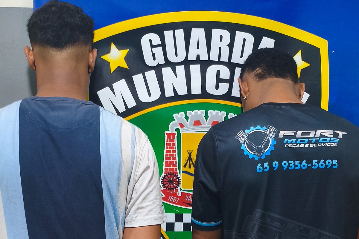 Dupla é presa ao desmontar moto furtada em Cuiabá